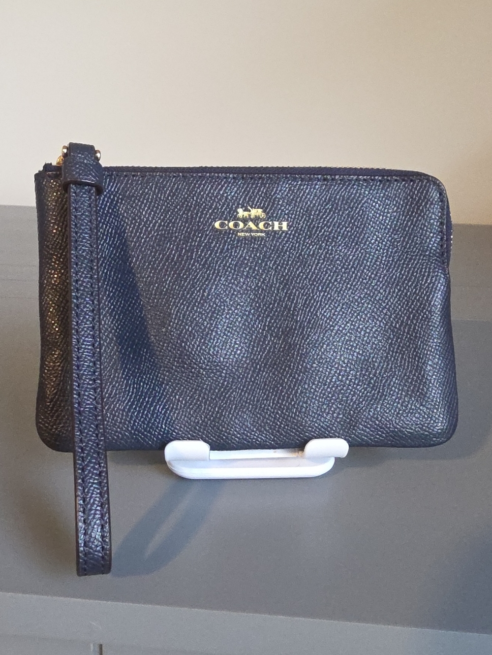 COACH NEW YORK Navy Blue Corner Zip Wristlet - Picture 3 of 9